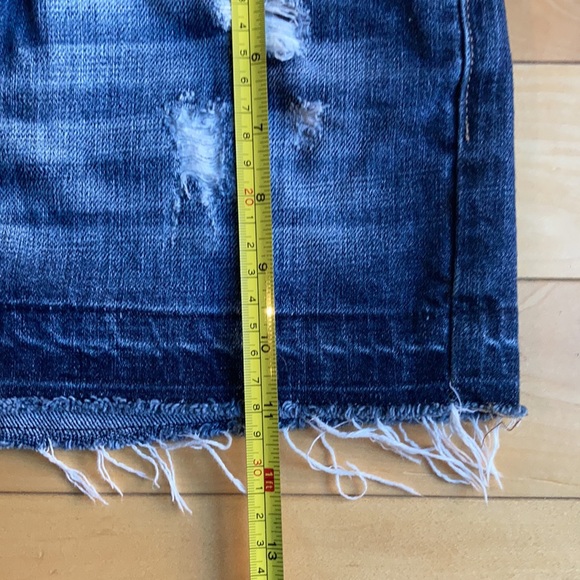 GUESS Distressed jeans skirt - Picture 8 of 8